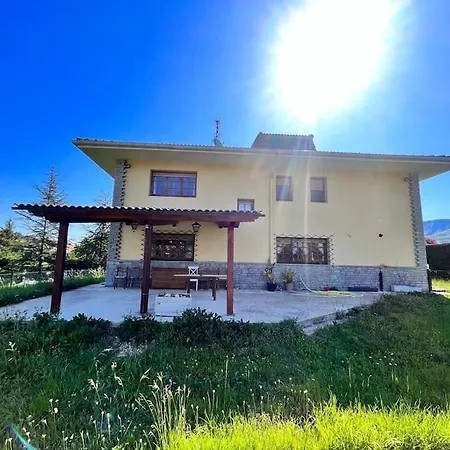 Precioso Chalet En Valle De Mena Nyaraló