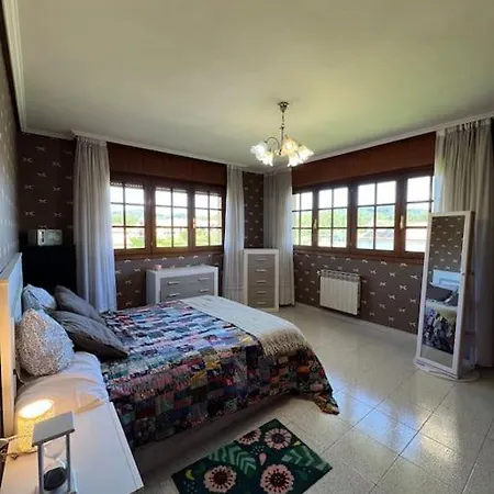 Precioso Chalet En Valle De Mena Semesterbostad