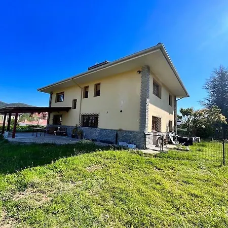 Precioso Chalet En Valle De Mena Semesterbostad Villasana de Mena